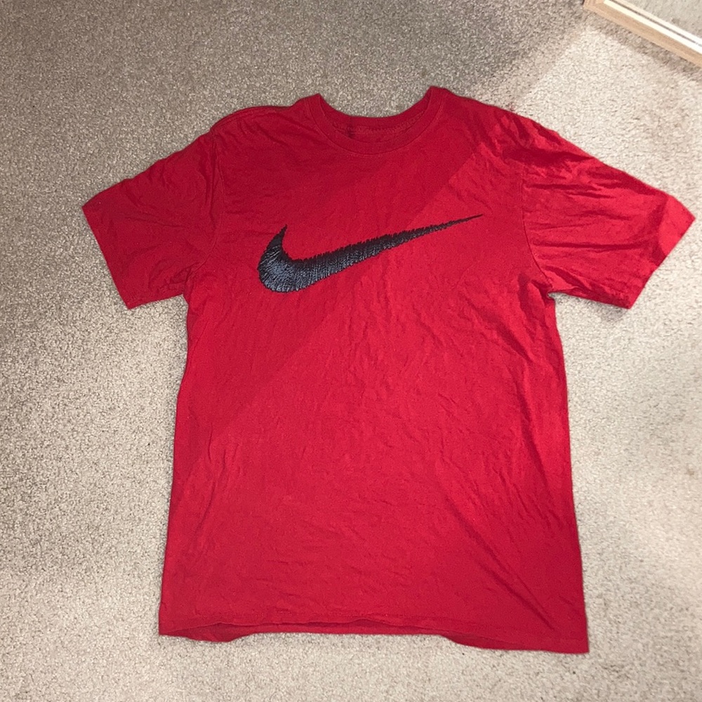 Nike Tee size L